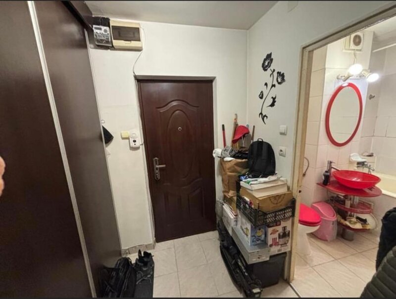 Titan, Auchan, Iris Mall